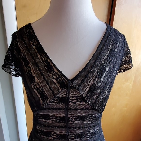 INC lace top - Picture 2 of 4